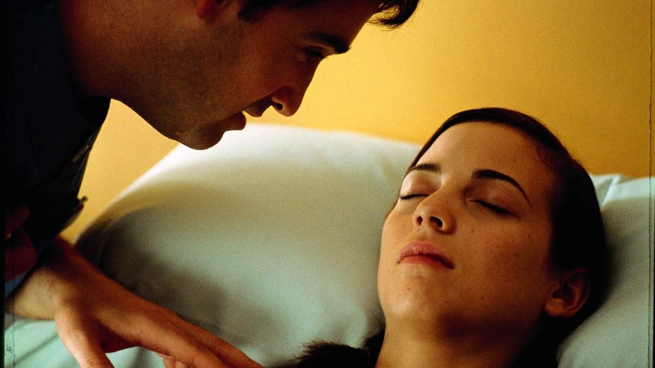 Still from Talk to Her
